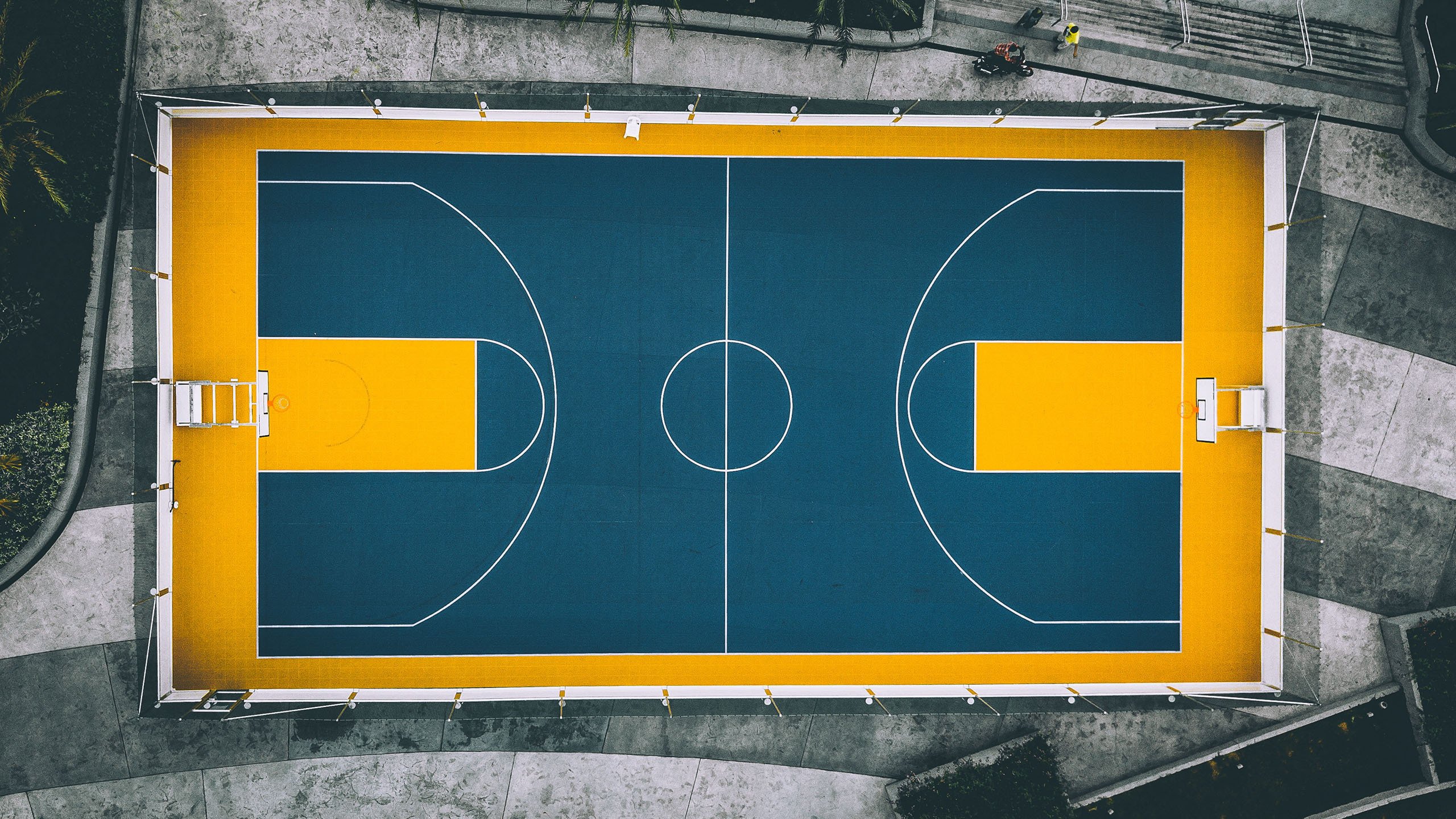 开云足球官网-VAR再成焦点，阿贾克斯对阵拜仁，点球判罚引爆足坛争议，VAR争议再起，阿贾克斯vs拜仁点球判罚引爆足坛热议